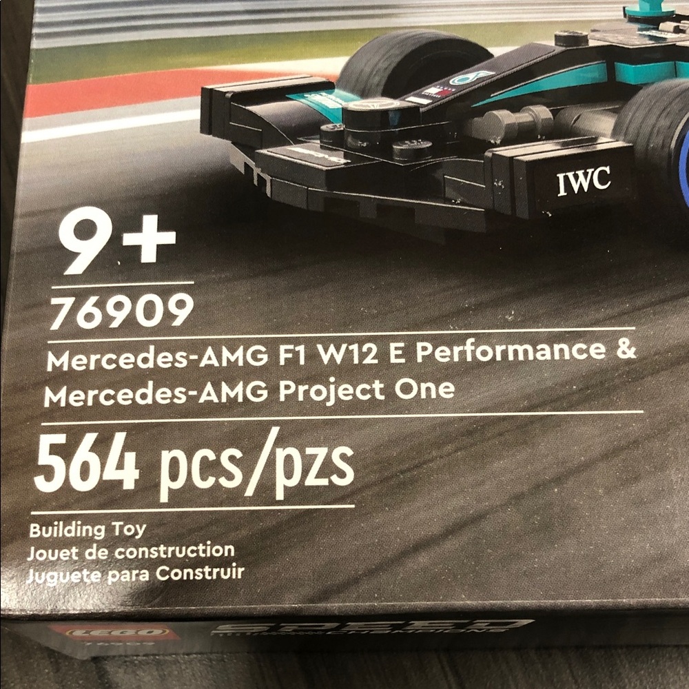 Lego Speed Champions Mercedes-AMG F1 W12 E set - 76909. New unopened box. - Picture 2 of 7